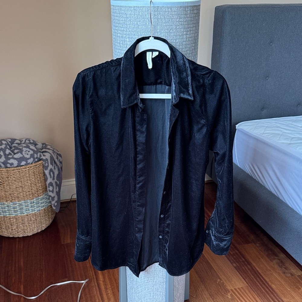 Treasure & Bond Black Velvet Shirt Jacket